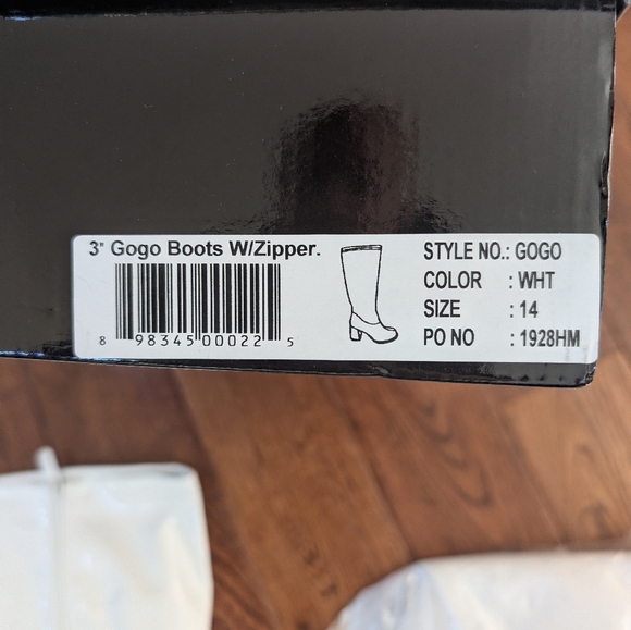 NWT Ellie 3" White Faux Patent Leather Gogo Knee High Zip Boots Size 14 Ladies - Picture 6 of 7